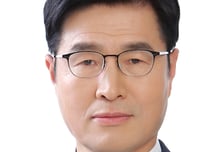 HD현대 정기선 체제 1년, '안정 속 안전'…조선 총괄 부회장에 이상균