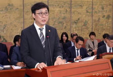 "군대 안간다" 국대 자랑에…문체부 장관도 "철없어, 병역특례 손질"