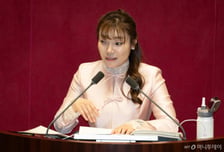 "글씨는 '강남구', 점자는 '강북구'"…김예지, 장애인 투표권 사각지대 질타