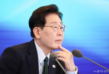 李대통령, 태양광·원전 '정치화' 경계…'녹색 대전환' 전문가들에 한 당부