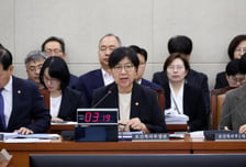 산부인과 영상, 음란사이트 유출에…정은경 "보안 점검·강화 계획"