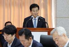 정동영 "한반도 평화 절실"…北 독자 제재는 '글쎄'