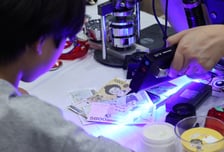 컬러프린터로 5만원권 20장 '뚝딱'…지인들에 뿌린 20대 최후