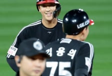 '9회 동점 충격→연장 10회 결승타' 송찬의가 LG 살렸다! "칠 수 없는 공 쫓지 않으려 했다" [부산 현장]