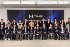현대제철, H형강 통합 브랜드 'H ONE' 출범…고부가 시장 공략