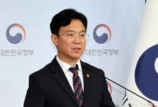 "비타민 주사라 속이고 납 배출" 의혹...노동부, DN오토모티브 수사 의뢰