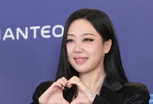 "원래 이런 일 없는데 미안해"…이영지, 공연 후 공개 사과