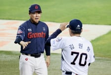 '3년 계약 만료→재임 기간 7위-7위-7위' 롯데 김태형 마지막 인사 "수고해 준 선수단·팬들께 진심으로 감사"