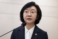 임신중지약 재검토 요구에…식약처장 "불법 처방 여성 보호 사각지대"