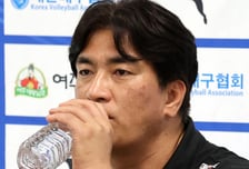 AG 노메달에도 '랭킹 40→28위·월드컵 출전' 합격점! 차상현, 女배구 사령탑 연장 확정 '2028년까지'