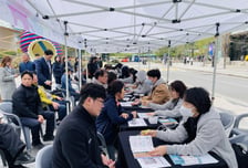 청계천서 콜레스테롤 수치 잰다…서울시 대사증후군 캠페인 실시