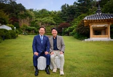 '499일만에 사퇴' 강훈식 "전적으로 제 불찰"…공적 대신 꺼낸 말은