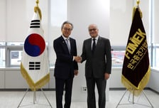 최진식 중견련 회장 "EU는 다자주의 기반 경제·안보 핵심 파트너"