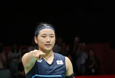 '60승 1패, 여제 아닌 배드민턴의 신' 안세영 시즌 9승까지 한걸음... '최근 9연승' 日 야마구치와 결승 격돌 [덴마크 오픈]