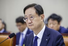 이찬진 "솔리다임, 중복상장 해당"…심사 근거는 '유권해석 대기'