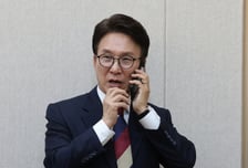 김민석, 응급환자 구역 주차 논란에…與 "현장행보, 세심히 주의할 것"