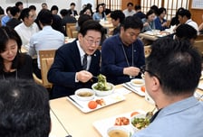 "의원 빼오긴 쌍팔년도식"… 인위적 정계개편론 '선긋기'