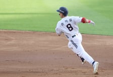 '3000안타까지 345개' 한때 KBO 최다안타 주인공, 연봉보다 이젠 '타석 수'가 문제다... 10개 구단 외야 보니