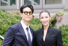'케데헌' 이재, 샘킴과 깜짝 결혼…외조부 신영복 자택 부지서