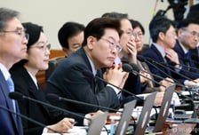 李대통령 "AI에 물어봤다, 중수청장 국무회의 배석불가는 억지"