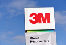 3M, 호실적·아마존 계약 호재에 5.9% '급등'