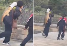 "월척 잡았네" 어깨에 잉어 메고 유유히…공원 발칵 뒤집혔다