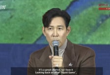 이정재 "오징어 게임 시즌3 엔딩, 황동혁 감독 결단 느껴"