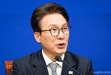 김민석 "尹과 오세훈, 같은 재판부서 무죄 판결...사법부의 정치화"