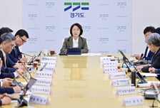 추미애 "화재 예방, 소방관 처우개선 점검…종합대책 마련할 것"