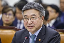 윤호중 "지자체 행사 입찰 평가제도 개선…오염되지 않도록 해야"