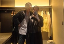 황정음, 남성과 "요즘 우리" 밀착 셀카…열애설 질문에 답변은
