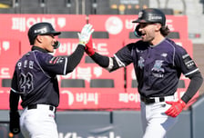 [포토] '안현민과 자축' 힐리어드