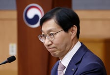 김성주 국민연금 이사장 "해외 55% 이상 투자...야당의원들 인식 못해"