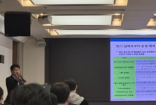 "'떠날 권리' 주고, 취약계층 살피니 고객이 돌아왔다" SKT, 신뢰 회복 1년
