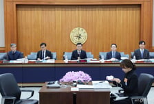 국정원 "김정은 방중때 북미대화 의중 전달 가능성…APEC 전후 국면 전환 주시"
