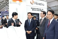 경남 사천서 첫 우주항공방위산업전…수주 상담 활기