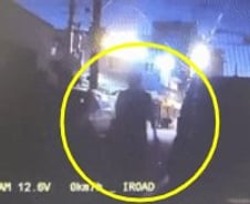 [더영상] 차 26대 긁은 '나쁜손'…3인승에 27명 태워 과속한 인도 기사