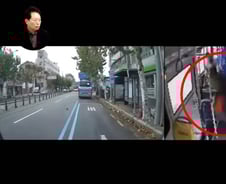 [더영상] 버스 '꽈당' 후 "1600만원 달라"…튀르키예서 목격된 '지진광'