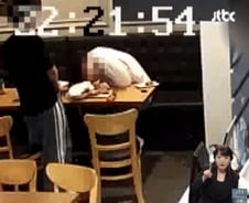 [더영상] 20대 만취남, 식당서 '소변 테러'…비행기 난기류에 허공에 뜬 승객