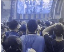 [더영상] ①'싸이 흠뻑쇼' 조명 추락 ②남의차에 주먹질 ③1000명 침 섞인 훠궈