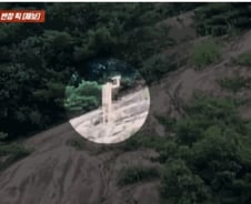 [더영상] ① 북한산 알몸남 ② 차 훔친 주차요원 ③ 홍상수에 안긴 김민희