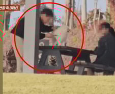 [더영상] ① 개털 '풀풀' 공원서 반려견 미용 ② 교복 입은 천사들 ③ '난동남' 붙잡은 경찰