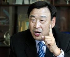 [머투초대석]"기업 해외투자 막는건..."