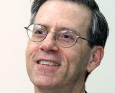 유창한 한국어, 도자기 조예깊은 지한파