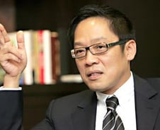 "젊고 개성있는 시각이 고성장 밑거름"