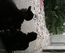 "생각없이 점거참여… 탈출 힘들었어요"