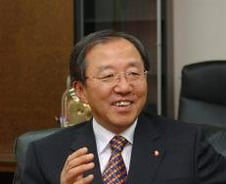 이장호 부산은행장은 누구인가