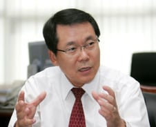 "자동차 무너지면 한국경제도 휘청"