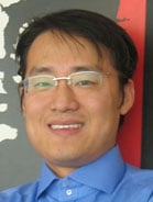 "돈이 없어 치료 못받는 아이 없어야"