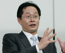 "섬유산업, 사양길 아니에요"